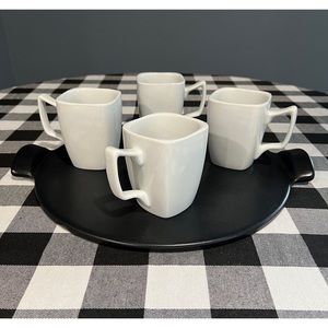 EUC. Set of 4 Oneida coffee mugs.